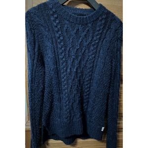 • Abercrombie & Fitch Sweater •